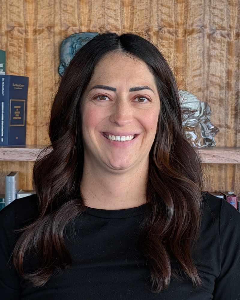 Jennifer Holt